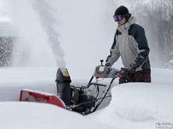 Tips for safely clearing your driveway of snow